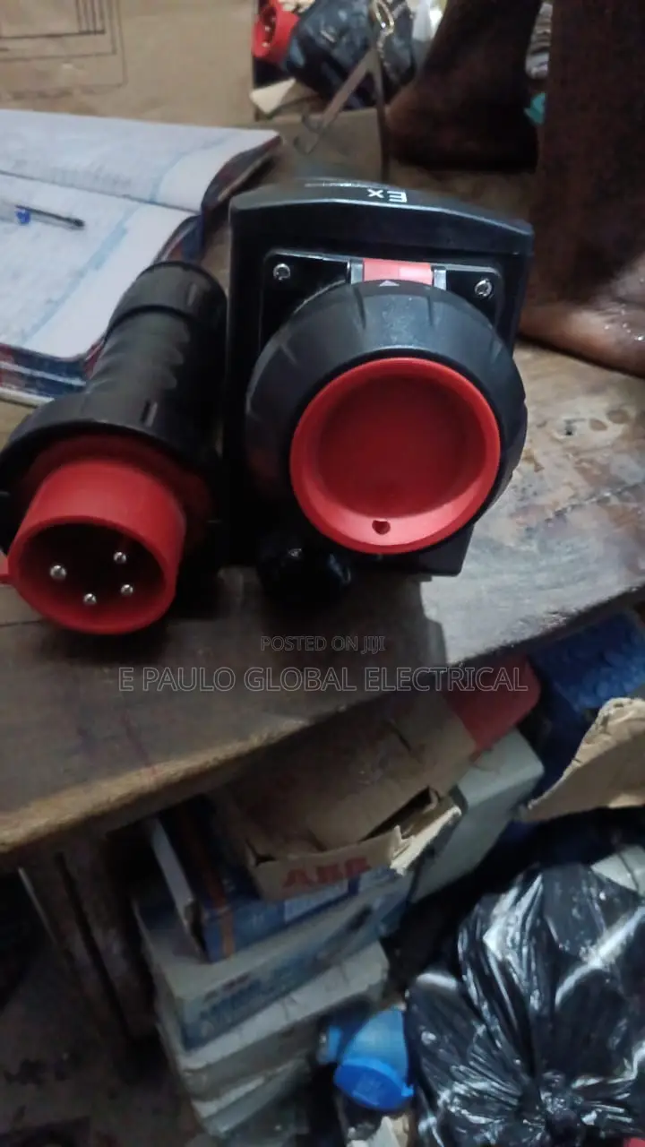 32amps 4pin Ex Industrial Plug Mounting