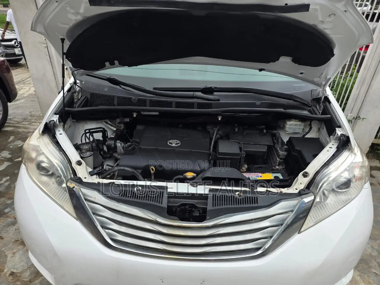 Toyota Sienna 2014 White