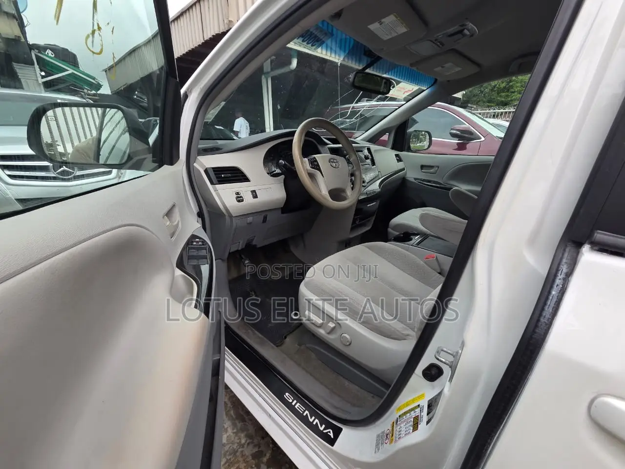 Toyota Sienna 2014 White