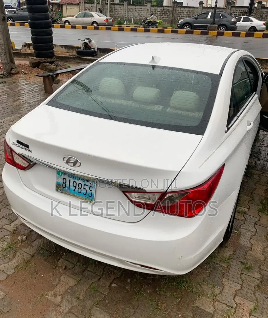 Hyundai Sonata 2012 White
