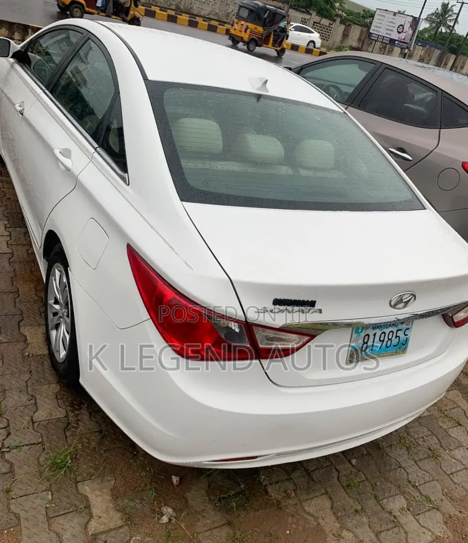 Hyundai Sonata 2012 White