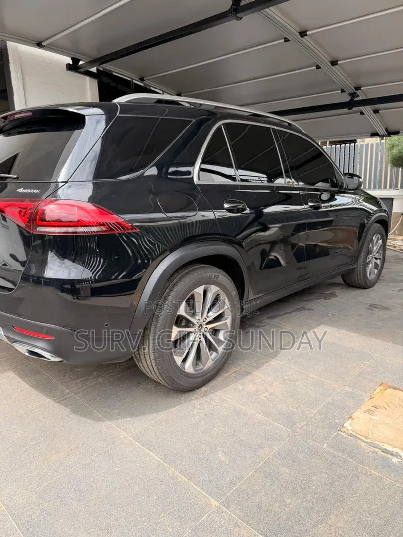 Mercedes-Benz GLE-Class GLE 350 2022 Black