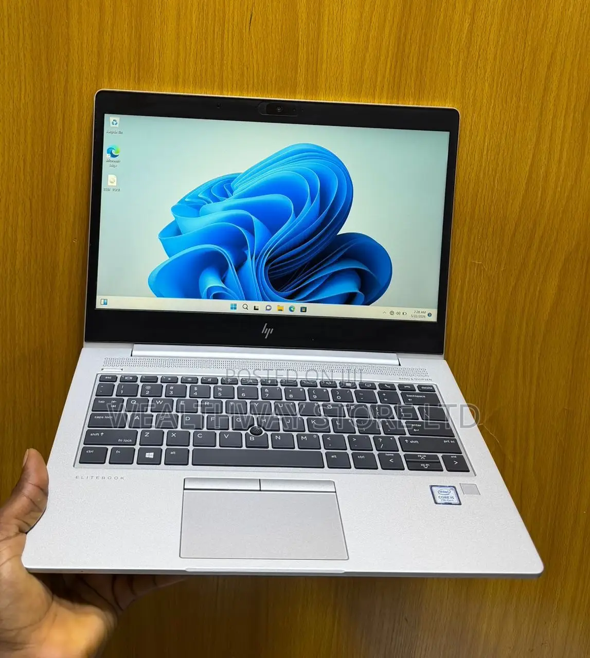 New Laptop HP EliteBook 830 G5 8GB Intel Core i5 SSD 256GB