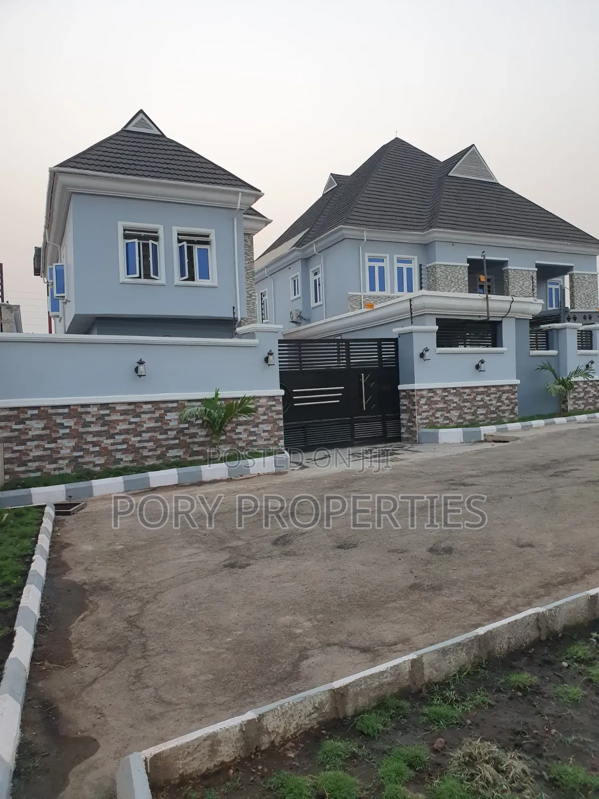 Furnished 4bdrm Duplex in Aerodrome, Samonda for sale
