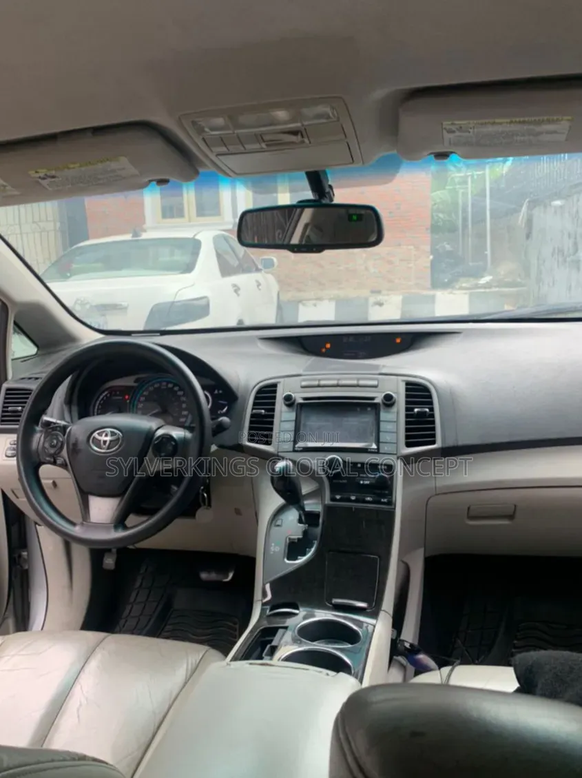Toyota Venza 2016 Silver