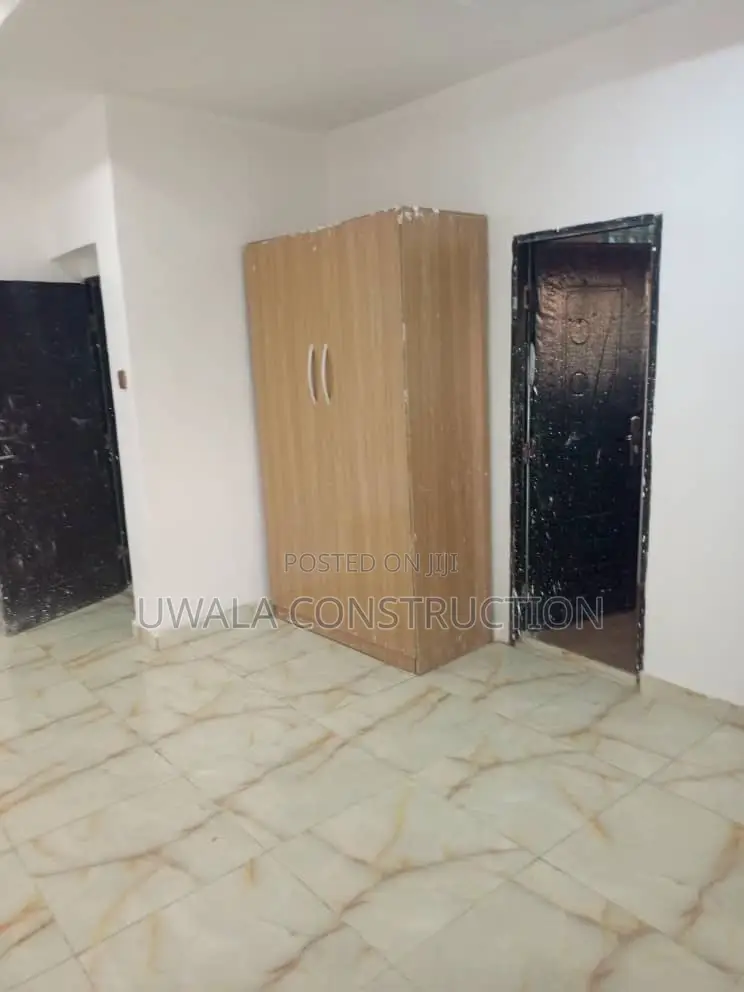 4bdrm Townhouse / Terrace in Gaduwa for rent