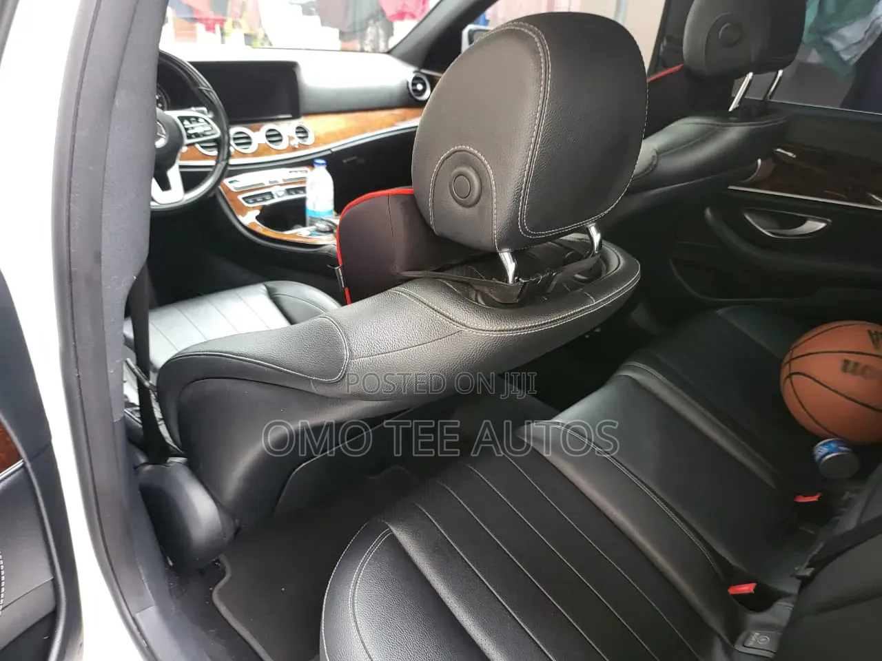 Mercedes-Benz E300 2019 White