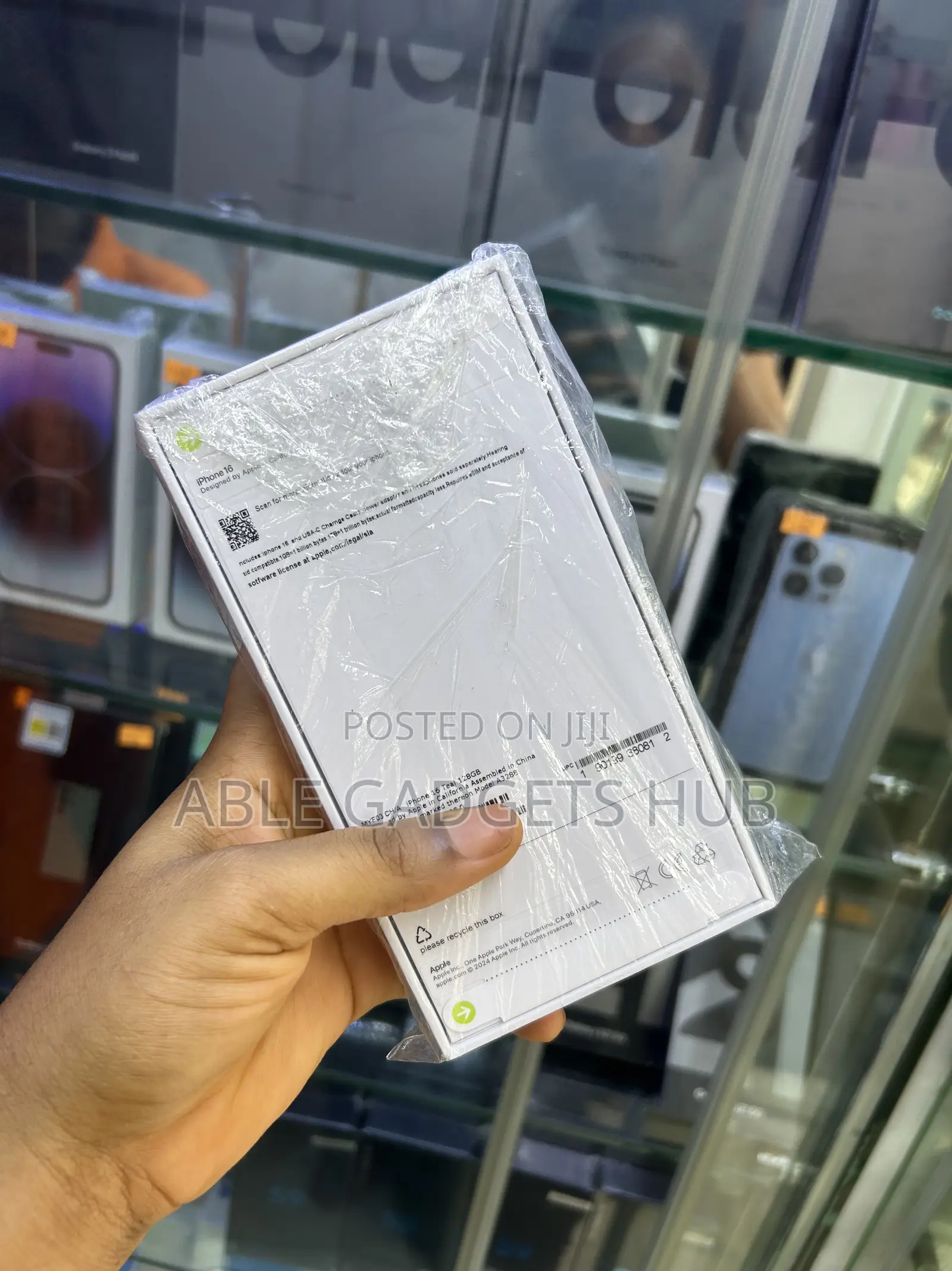 New Apple iPhone 16 128 GB Green