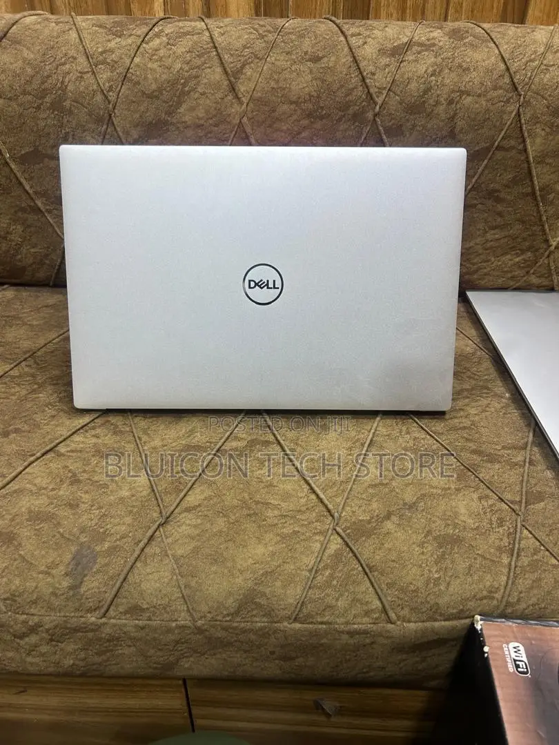 Laptop Dell XPS 15 9530 32GB Intel Core i9 SSD 1T