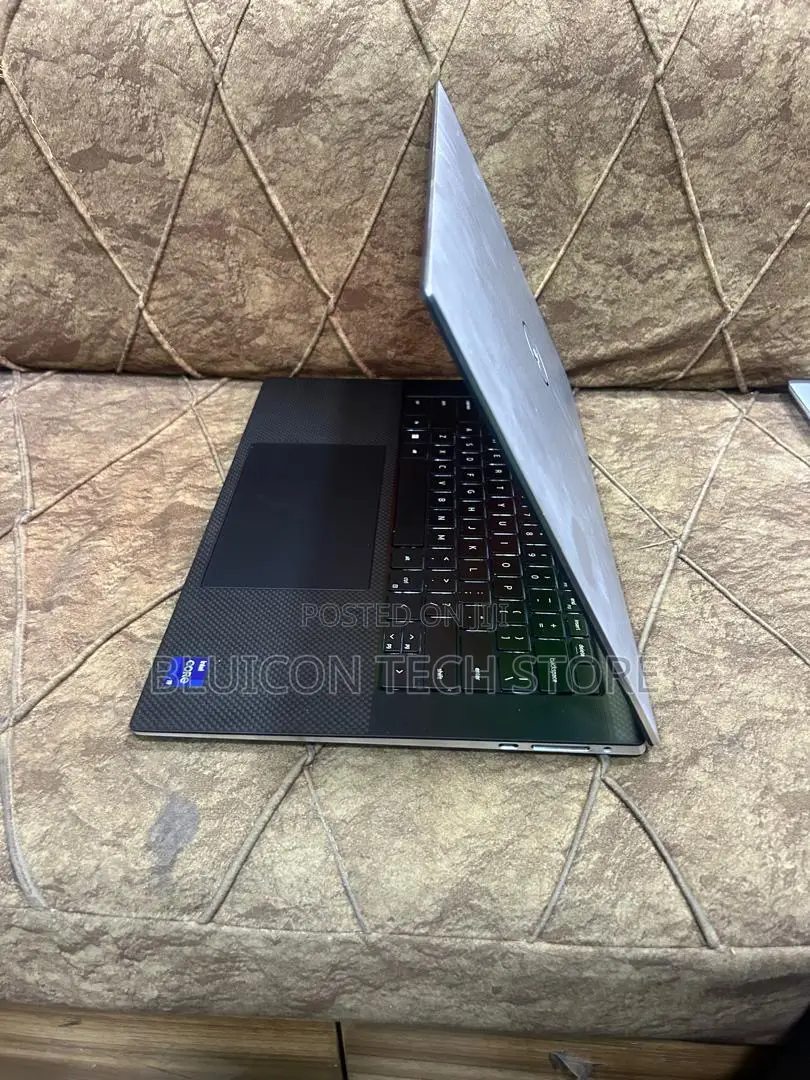 Laptop Dell XPS 15 9530 32GB Intel Core i9 SSD 1T