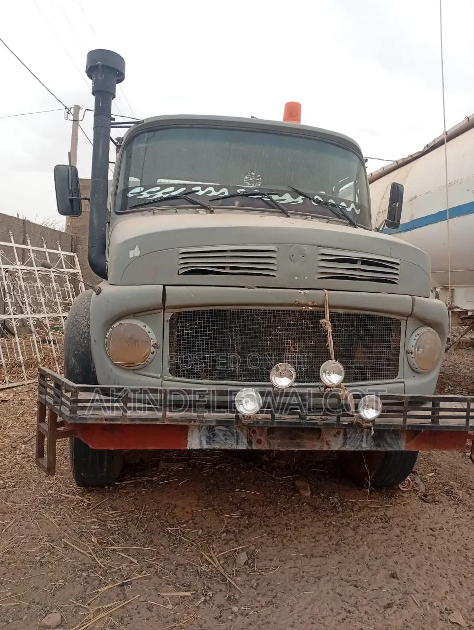 1924 Trailer Head