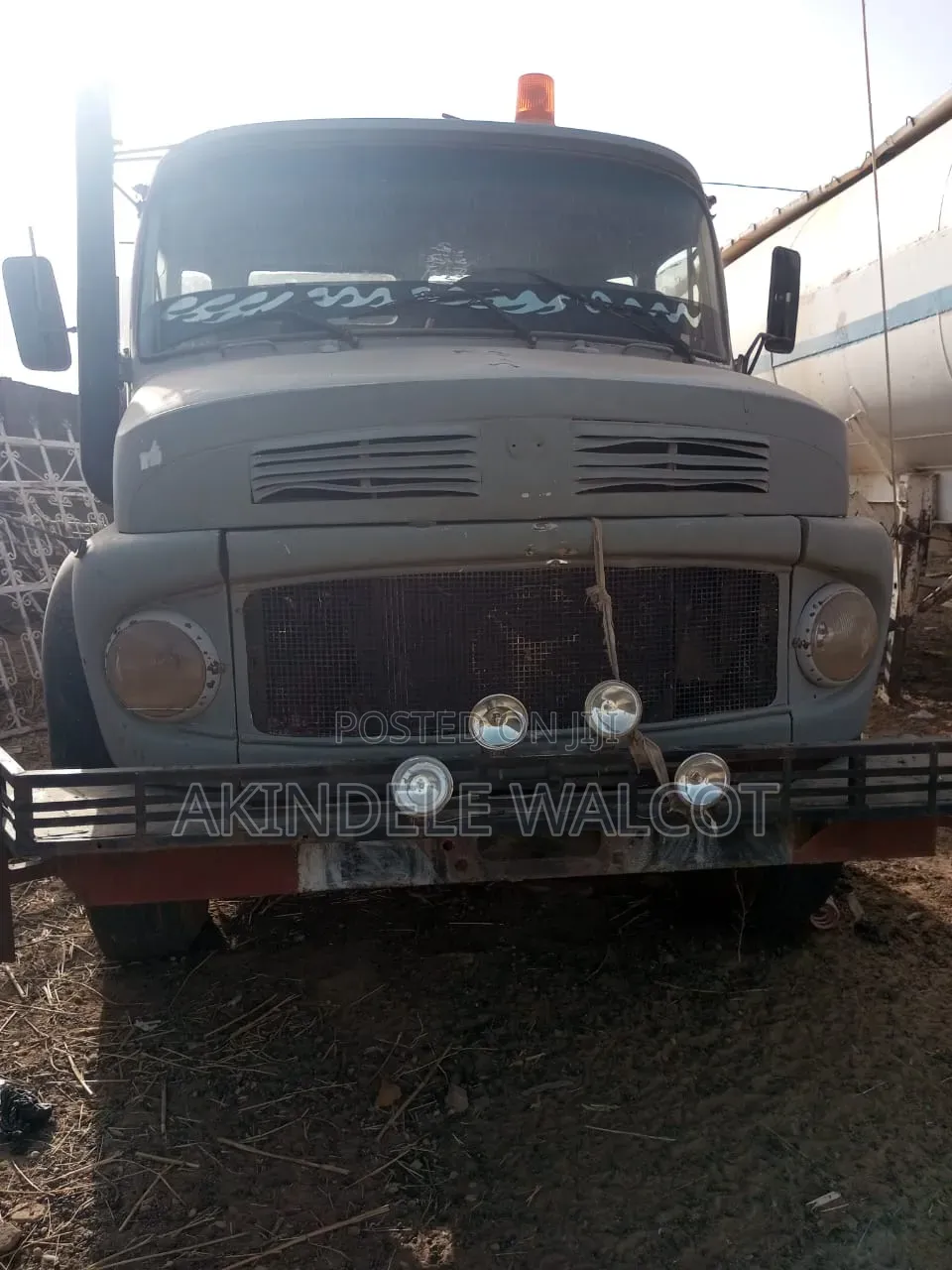 1924 Trailer Head