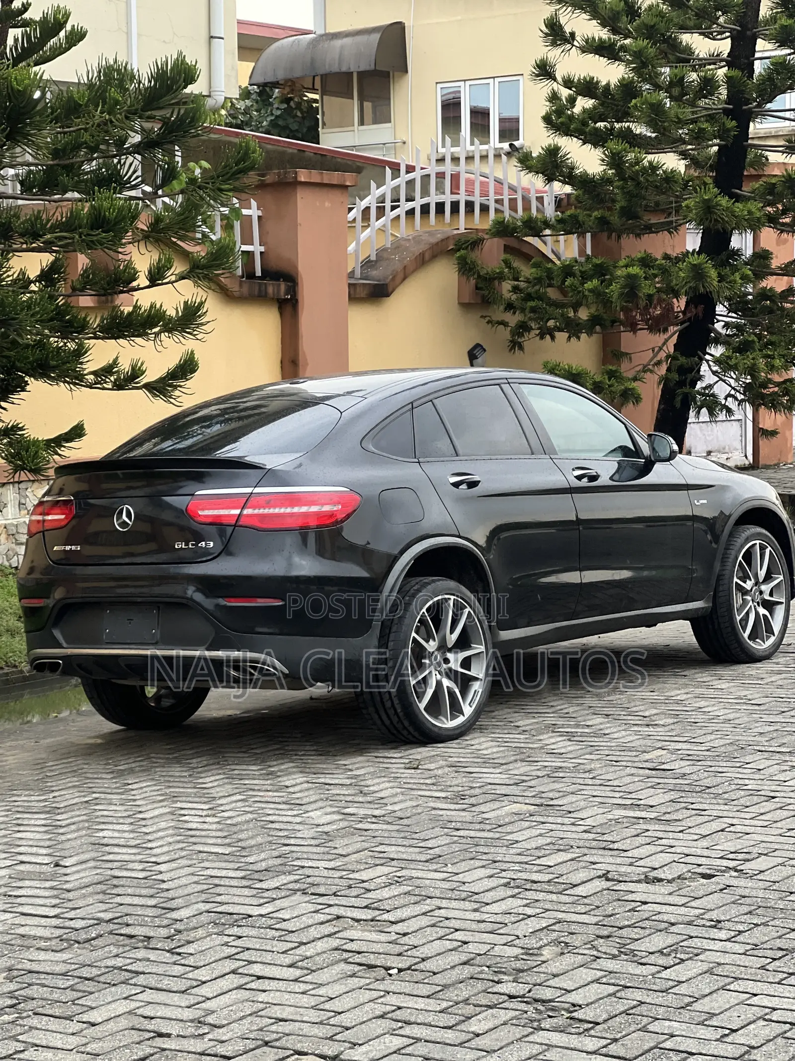 Mercedes-Benz GLC-Class 2017 Black
