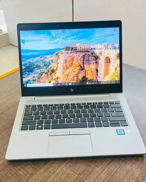 Laptop HP EliteBook 830 G6 8GB Intel Core i5 SSD 256GB