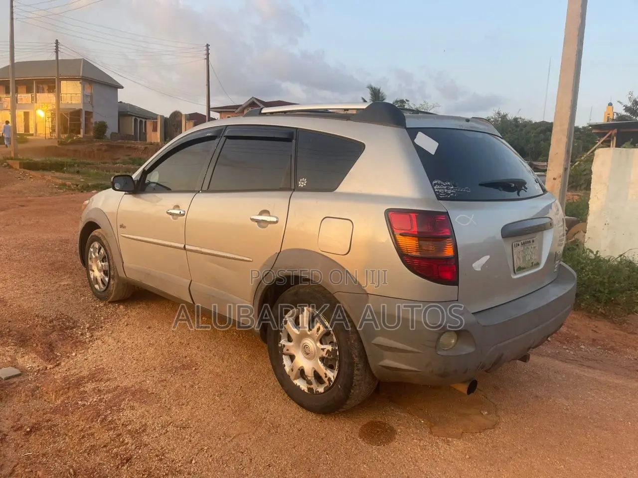 Pontiac Vibe Automatic 2004 Silver