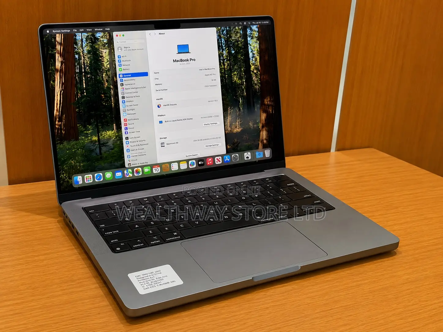 New Laptop Apple MacBook Pro 2023 M2 Pro 16GB Apple M2 SSD 512GB