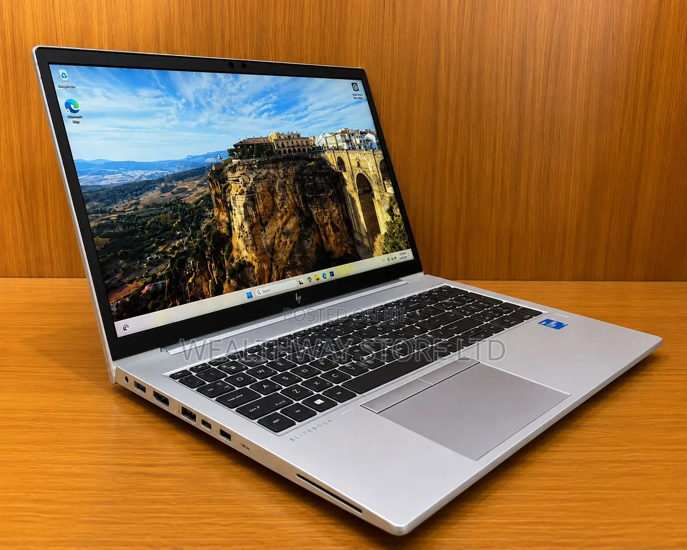 New Laptop HP EliteBook 850 G8 16GB Intel Core i5 SSD 256GB