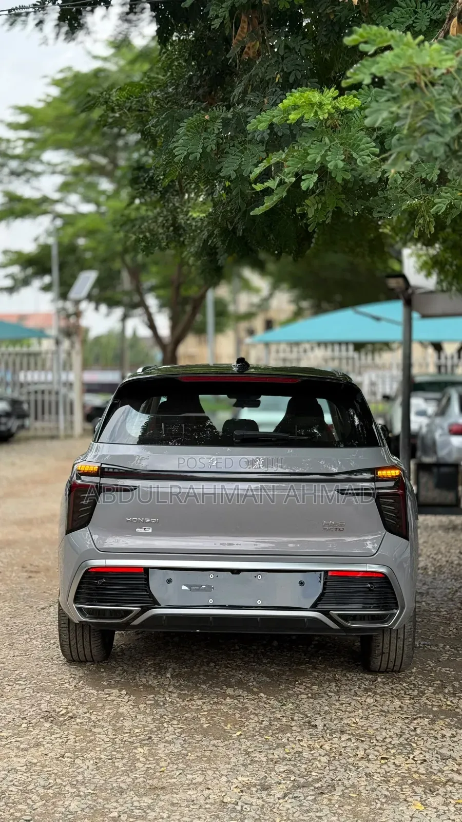 New Hongqi E-HS9 2025 Silver