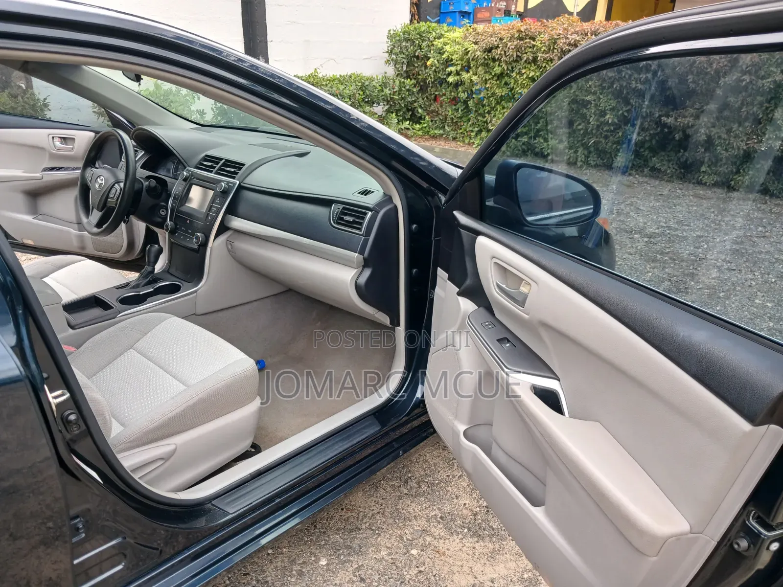 Toyota Camry LE 4dr Sedan (2.5L 4cyl 6A) 2015 Gray