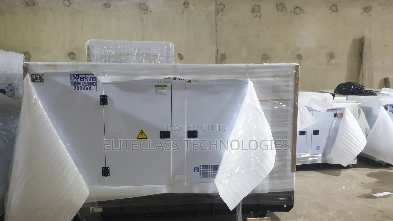 Enclosed Perkins Generator 200kva (Soundproof)