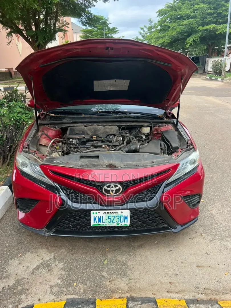 Toyota Camry 2021 Red