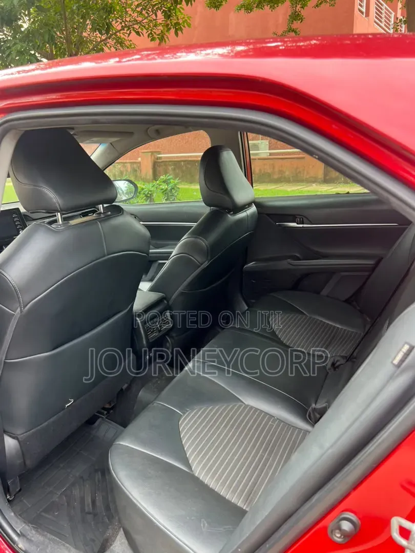 Toyota Camry 2021 Red