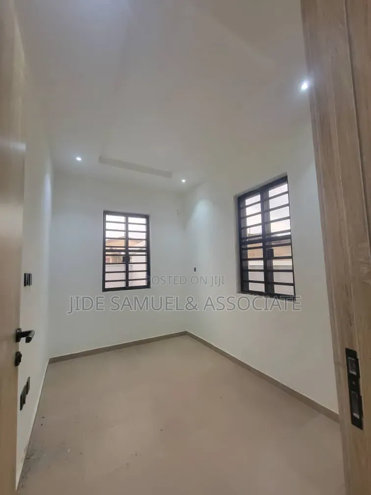 Furnished Mini Flat in Ayobo for rent