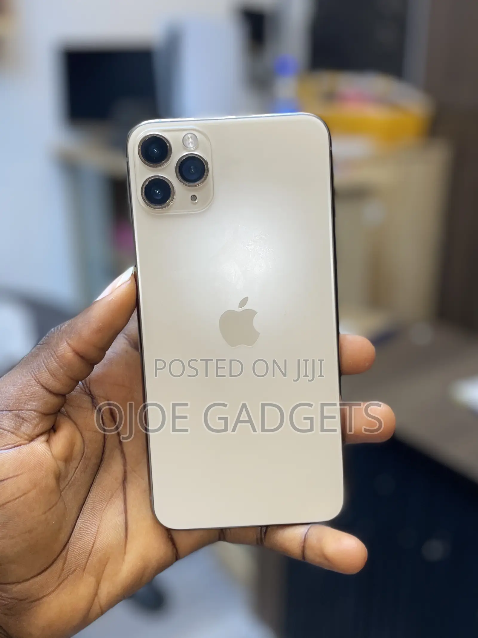 Apple iPhone 11 Pro Max 64 GB Gold