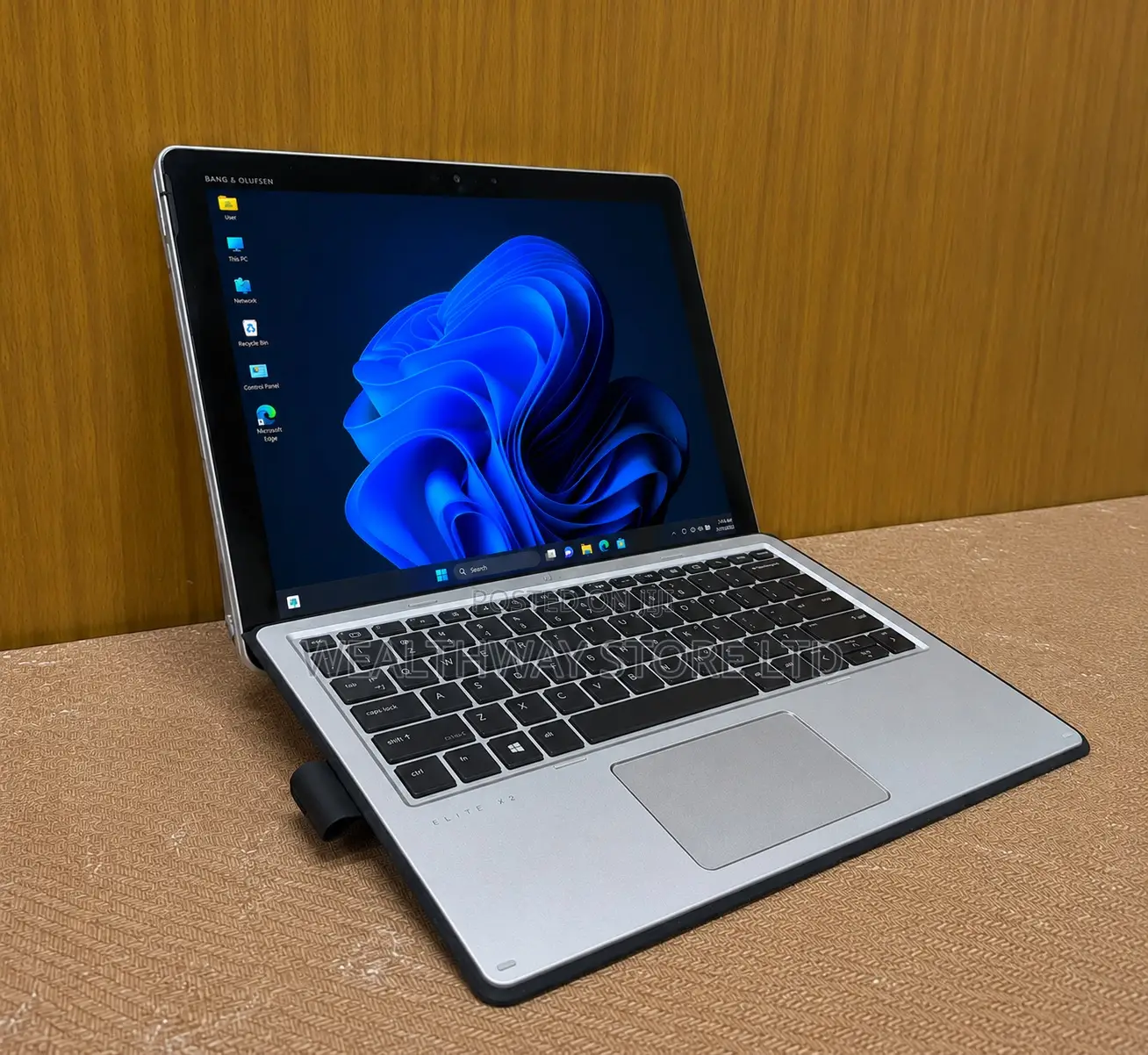 New Laptop HP Elite X2 1012 G2 16GB Intel Core i7 SSD 256GB