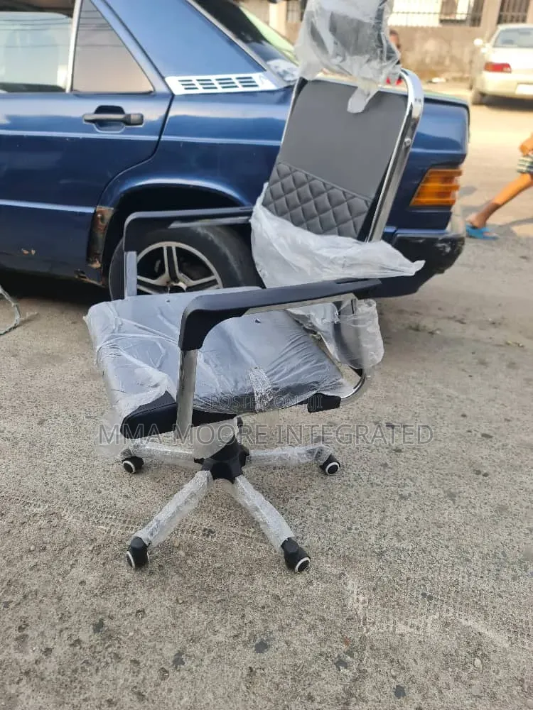 Office Swivel Chairs