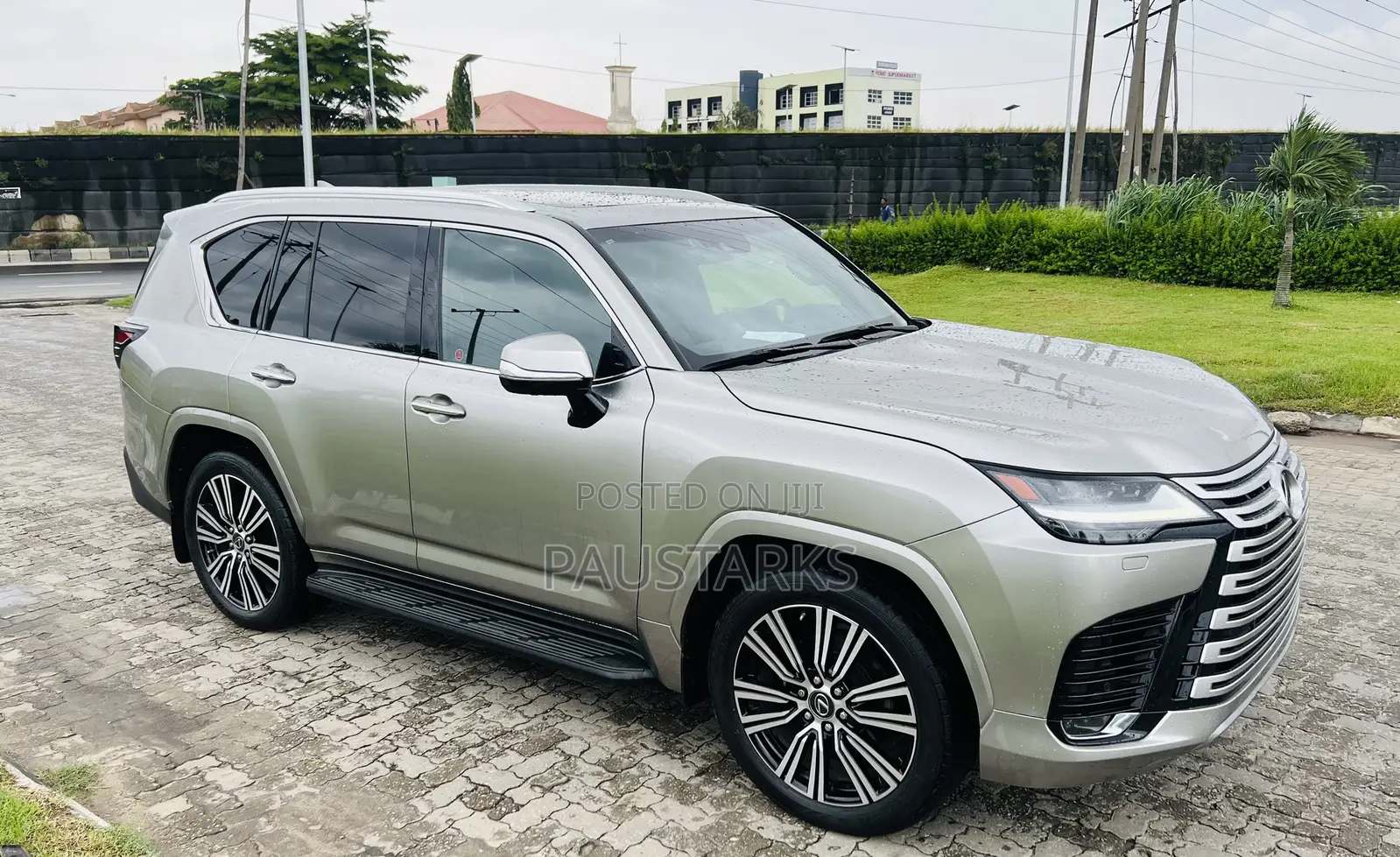 Lexus LX 600 2023 Gray