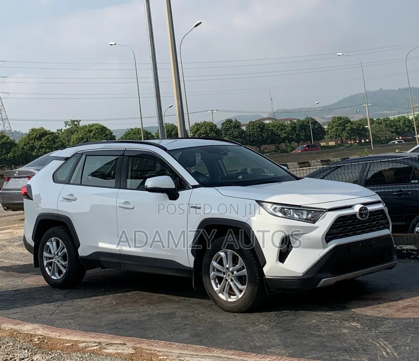 Toyota RAV4 2023 White