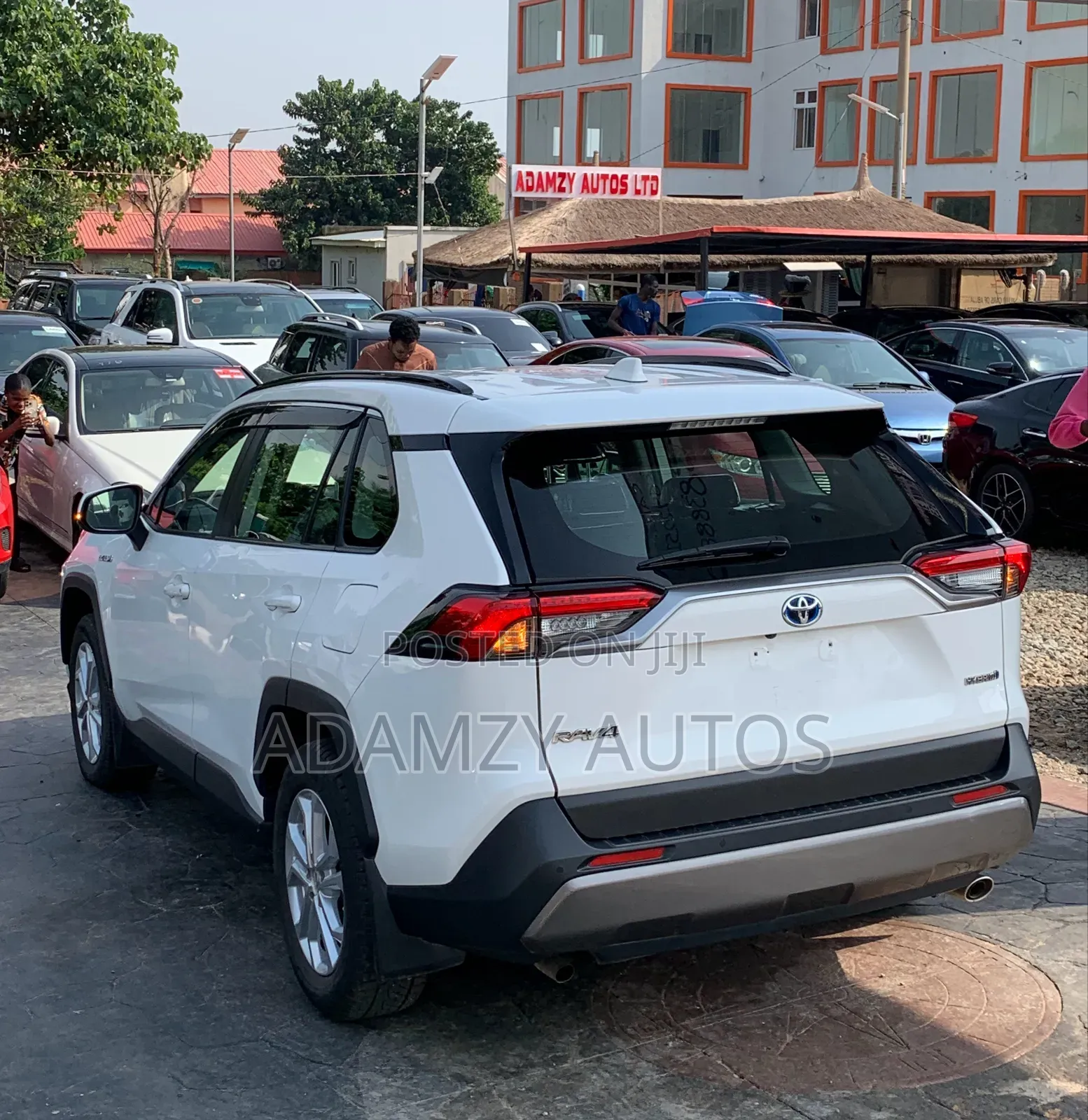 Toyota RAV4 2023 White
