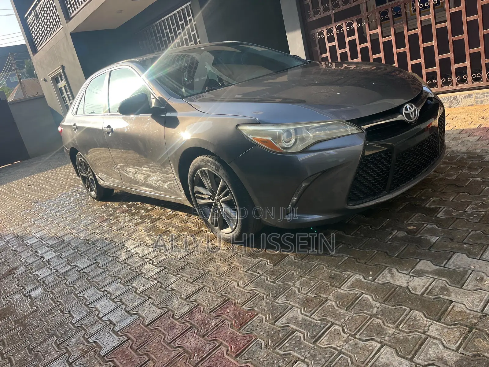 Toyota Camry 2016 Gray