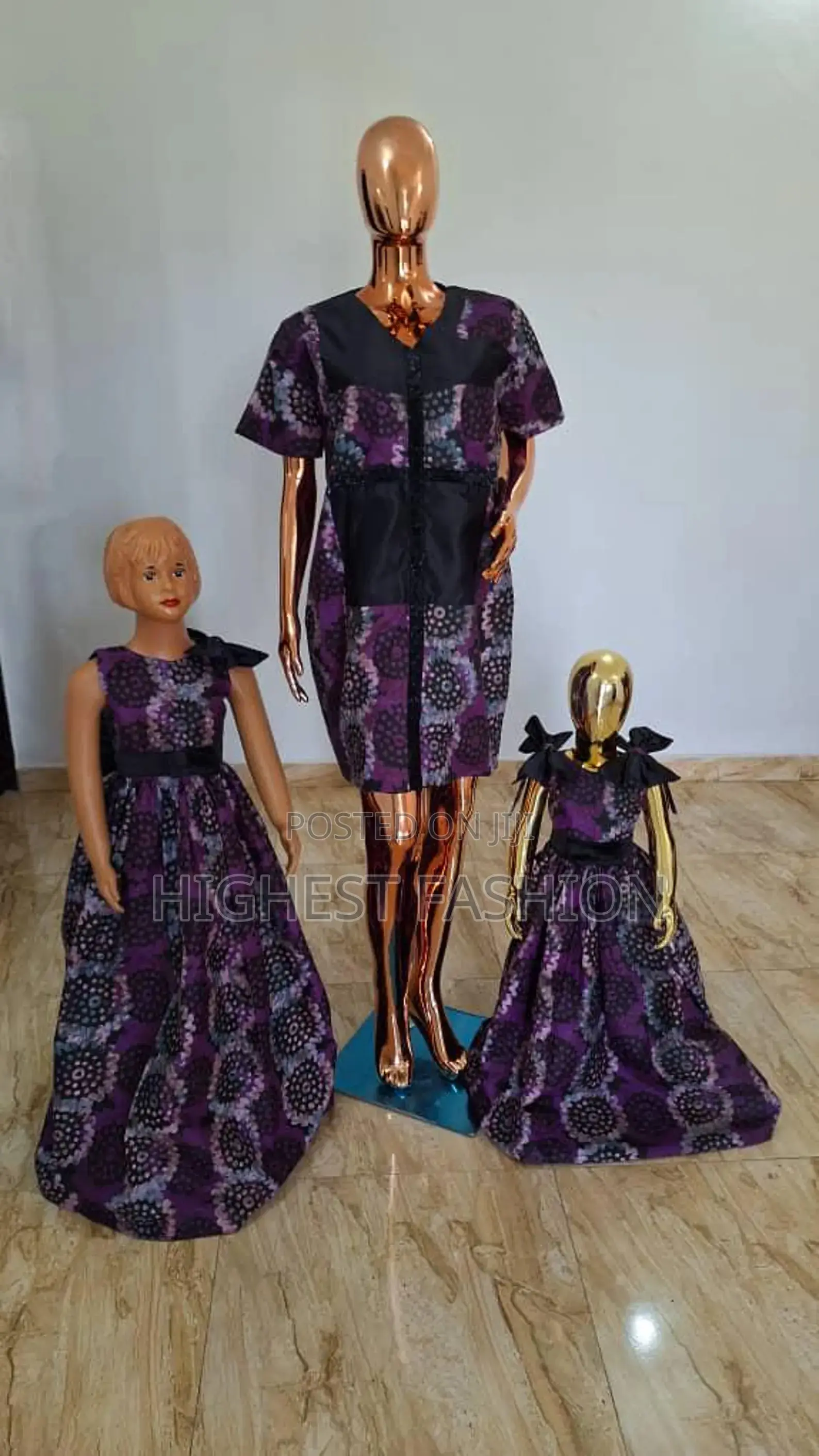 Matching Outfits for Mother and Two Daughters
