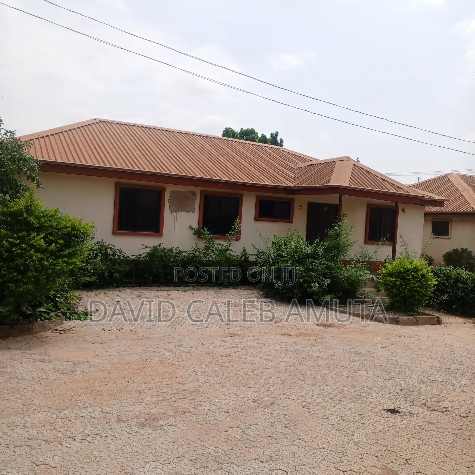 3bdrm Bungalow in Eco Building Estate, Karu for rent