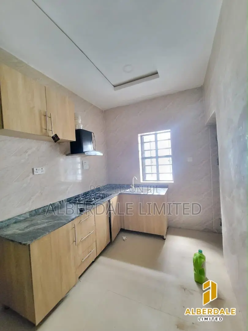 2bdrm Block of Flats in Langbasa Estate, Ajah for rent
