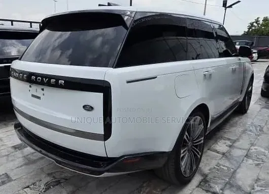Land Rover Range Rover Vogue 2023 White