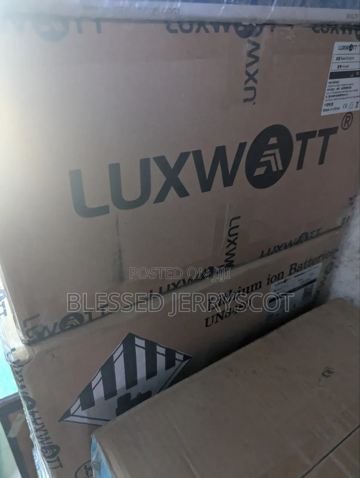 Luxwatt 3kwh 24v Lithium Ion Solar Inverter Batteries in Stock.