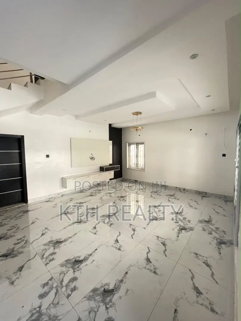 3bdrm Duplex in Ikate for rent