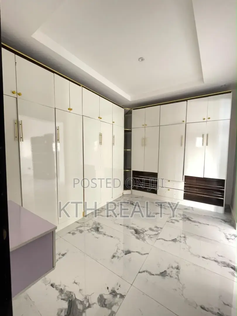 3bdrm Duplex in Ikate for rent