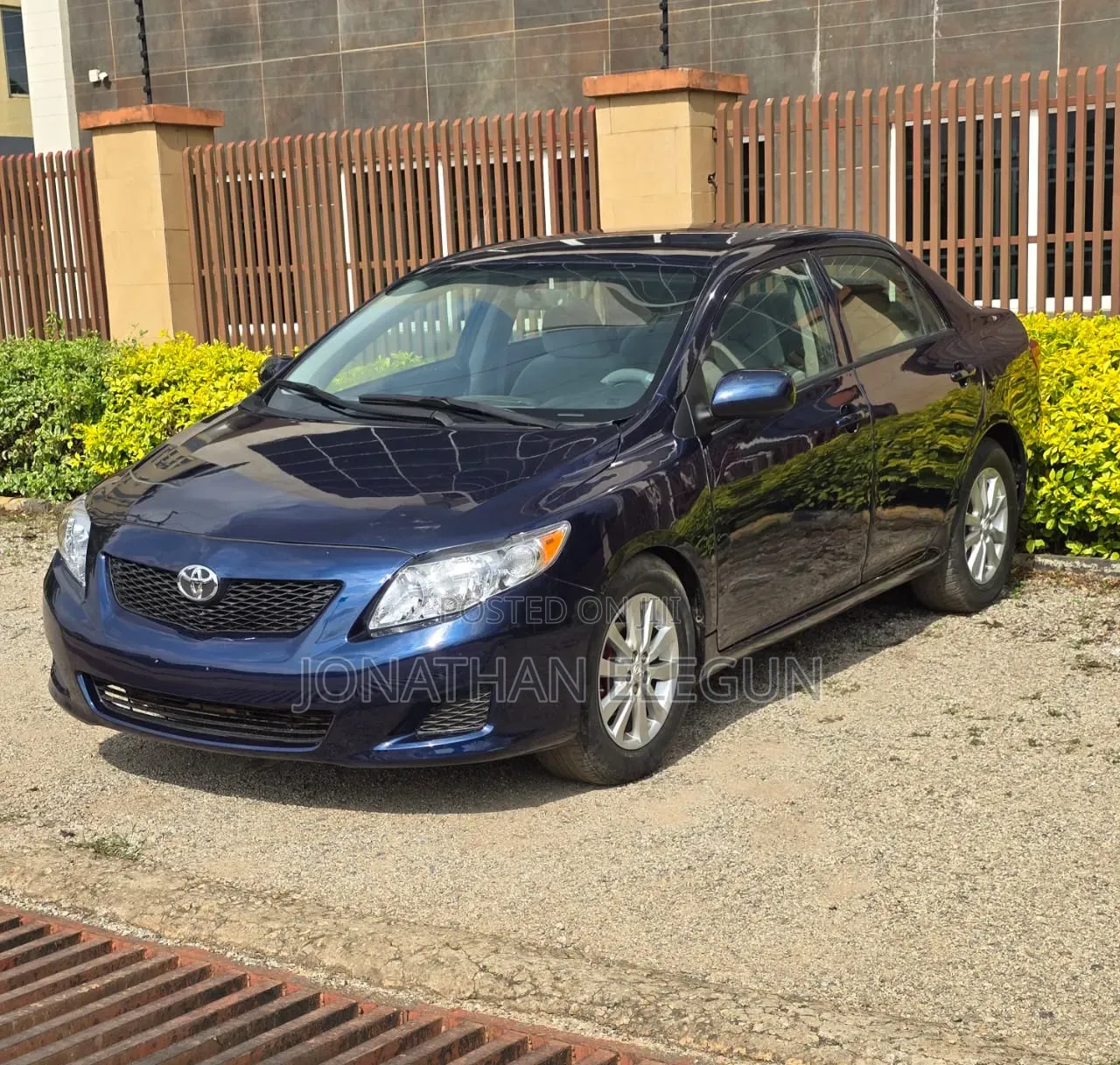 Toyota Corolla LE 4dr Sedan (1.8L 4cyl 4A) 2010 Blue