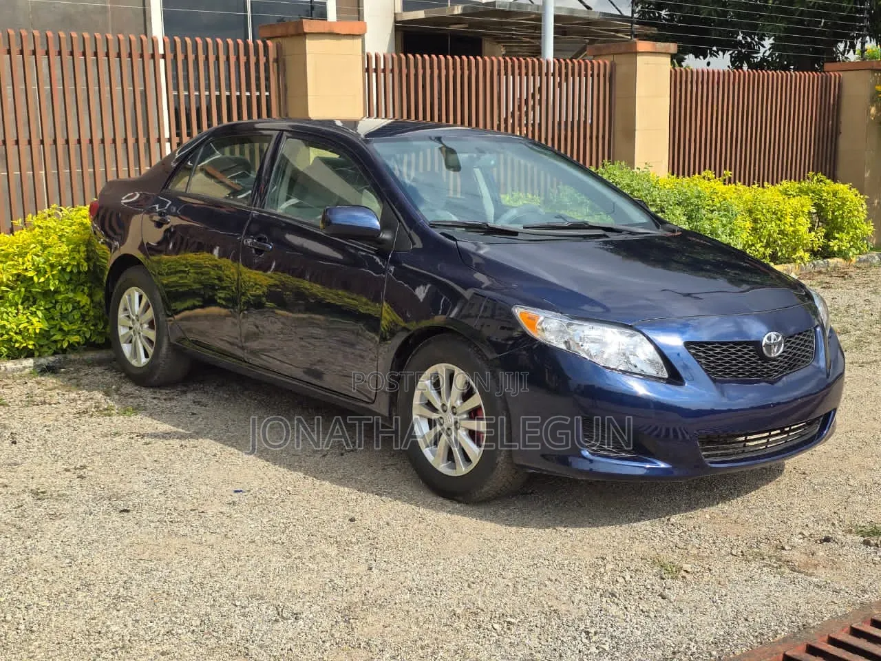 Toyota Corolla LE 4dr Sedan (1.8L 4cyl 4A) 2010 Blue
