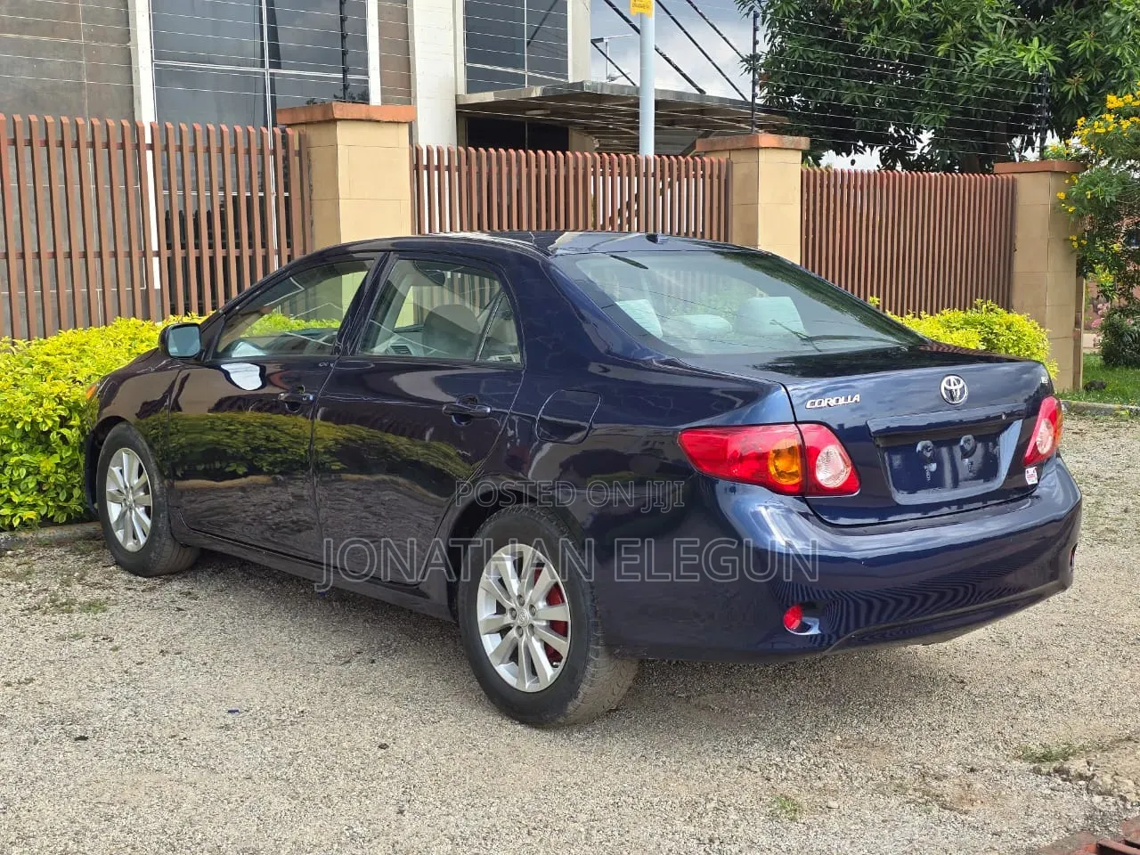 Toyota Corolla LE 4dr Sedan (1.8L 4cyl 4A) 2010 Blue