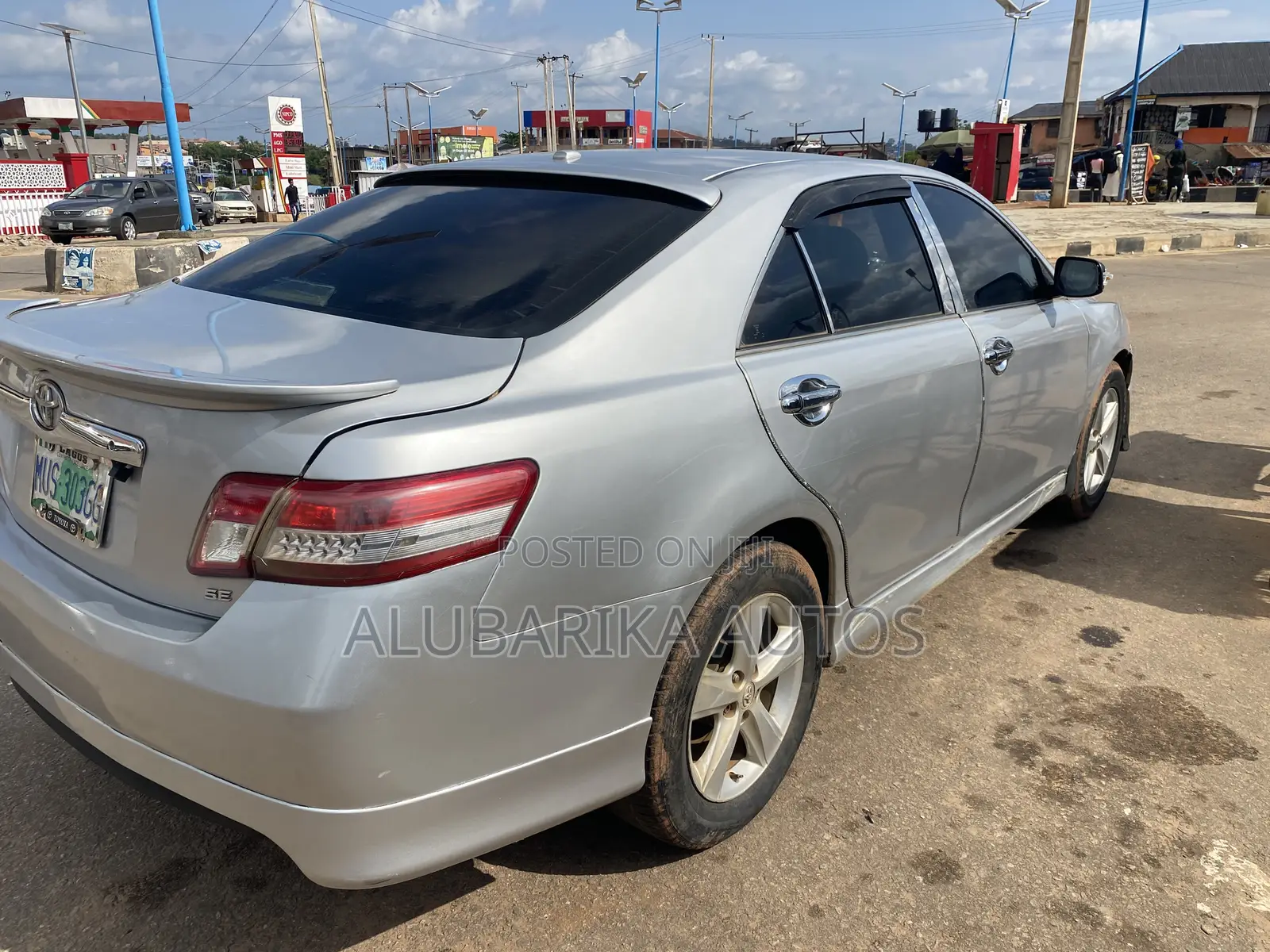 Toyota Camry 2010 Silver