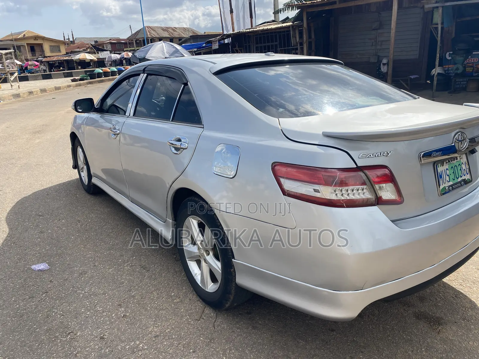 Toyota Camry 2010 Silver