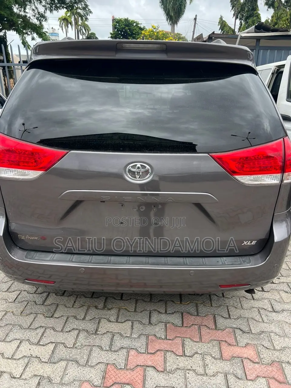 Toyota Sienna 2012 Gray