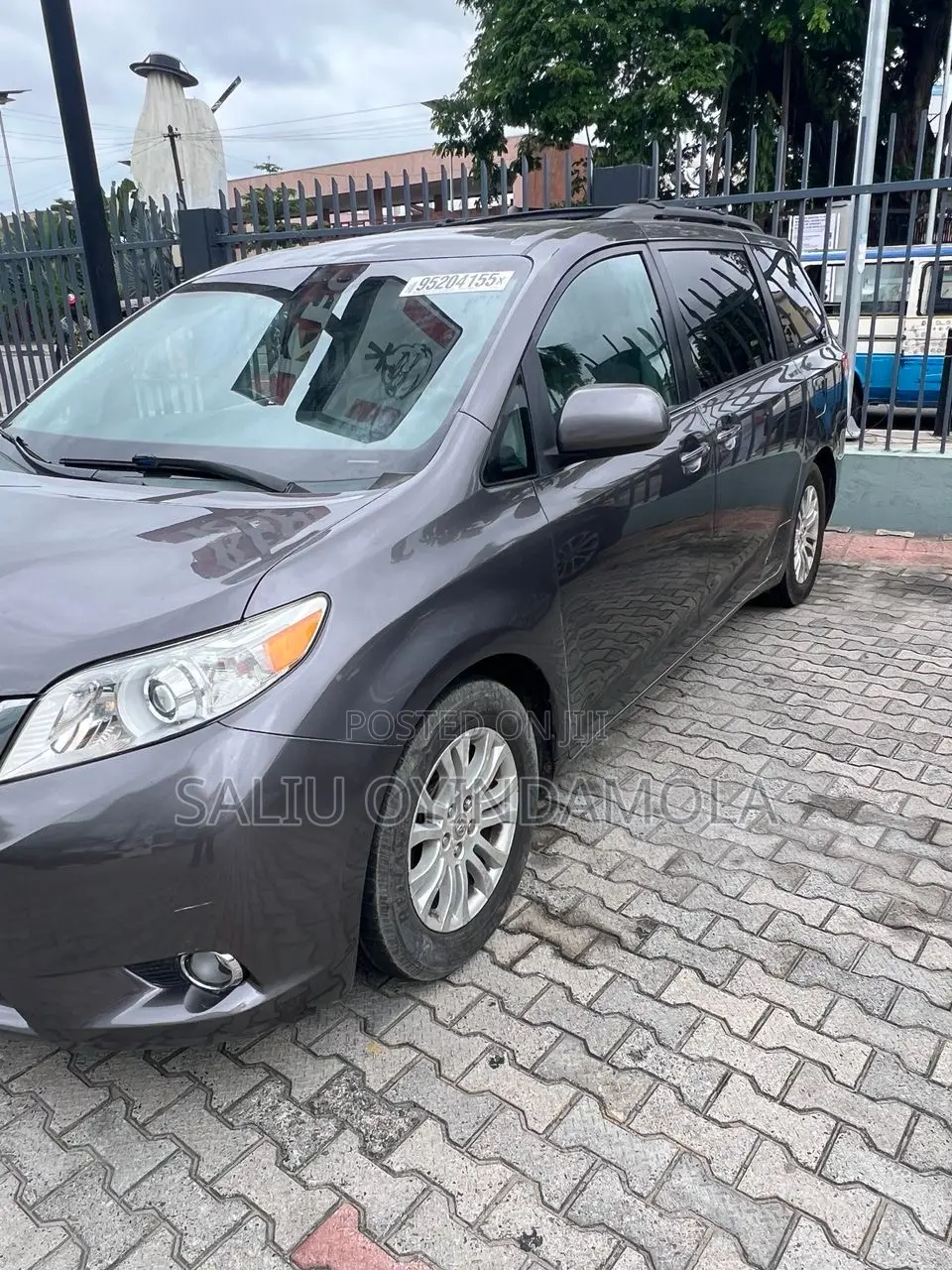Toyota Sienna 2012 Gray