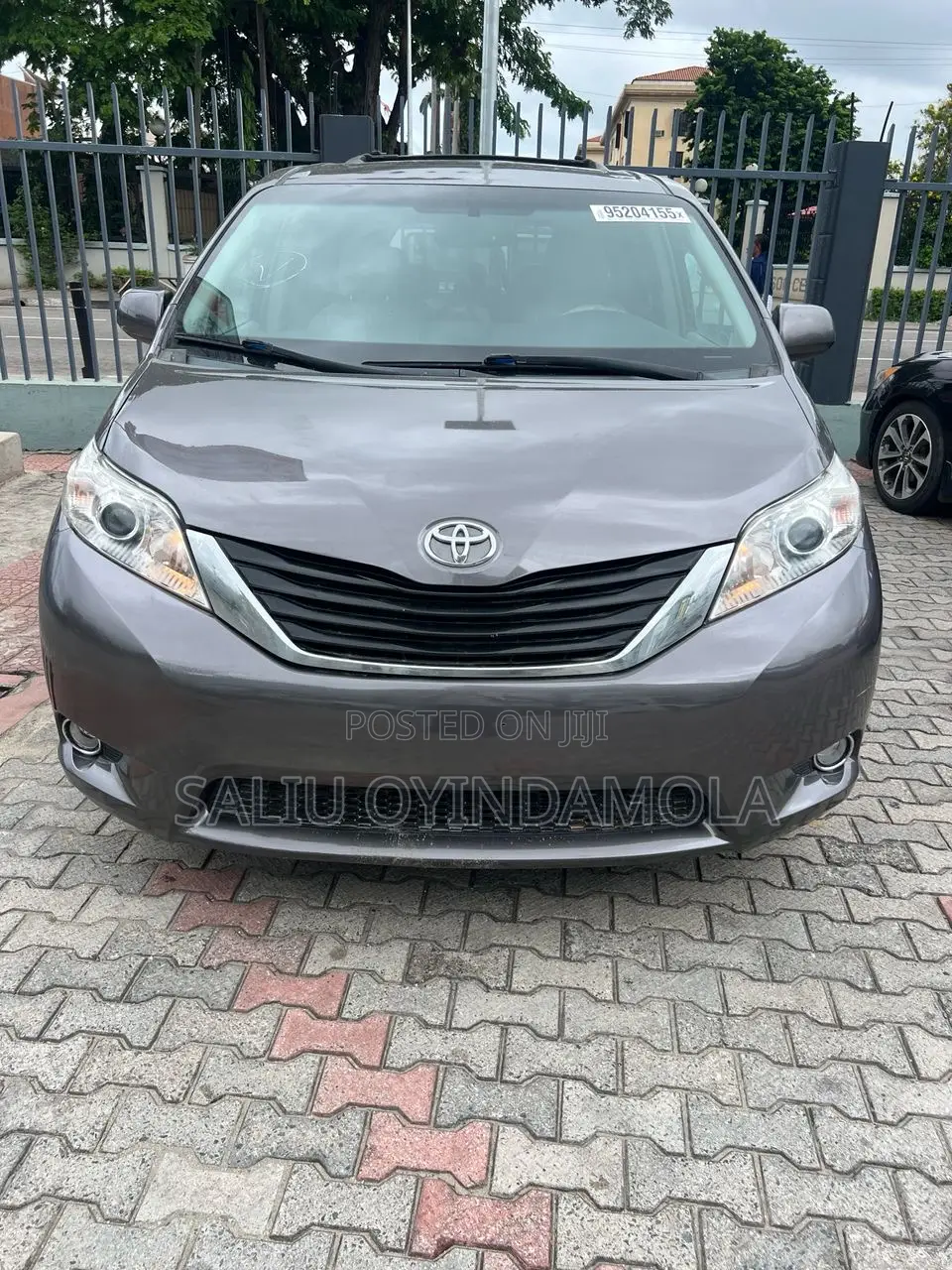 Toyota Sienna 2012 Gray