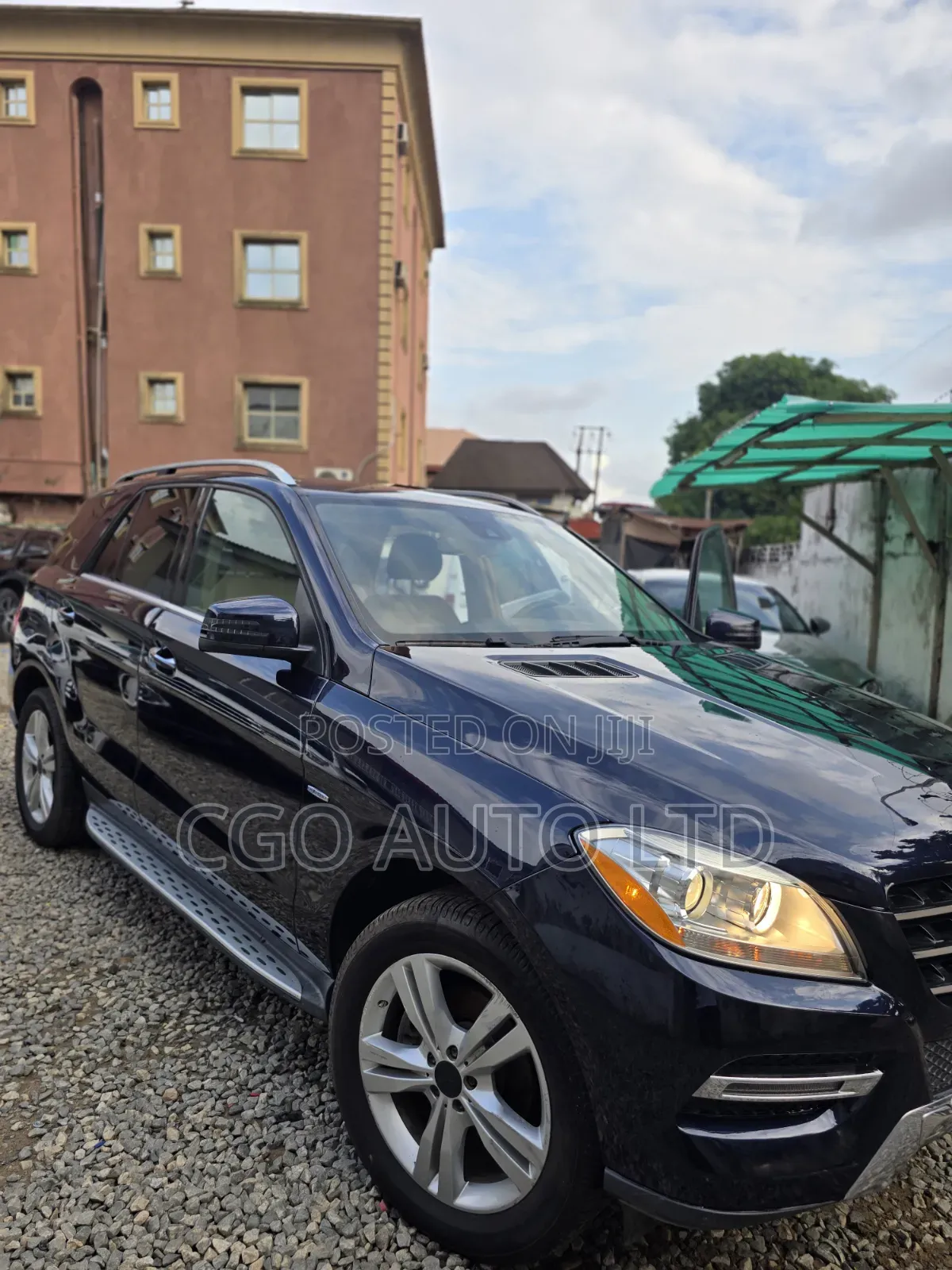 Mercedes-Benz M Class 2012 Blue